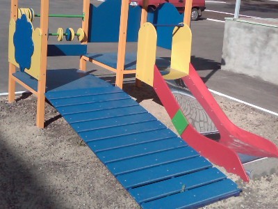 Детские площадки для детей с ограниченными возможностями: организация досуга для каждого ребенка